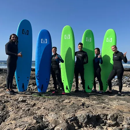 אכסניה Single Fin Surf ארונה