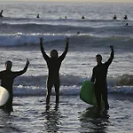 بيت شباب Single Fin Surf *