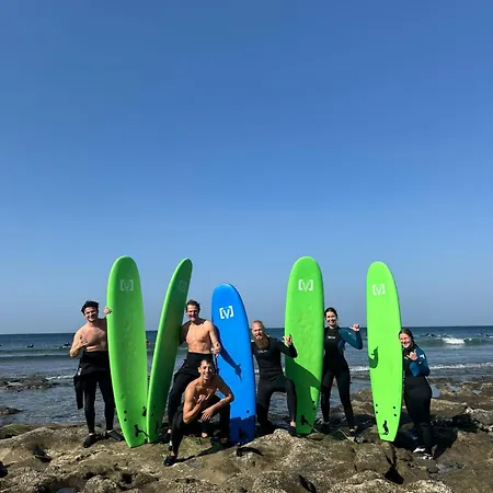 Single Fin Surf بيت شباب أرونا